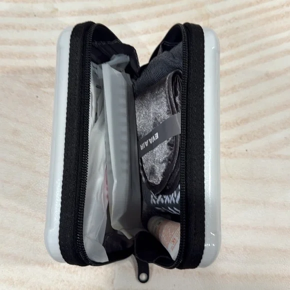 Rimowa Luggage Amenity Kit Case Toiletries Travel Blue Zip Pouch One Size - Picture 3 of 3